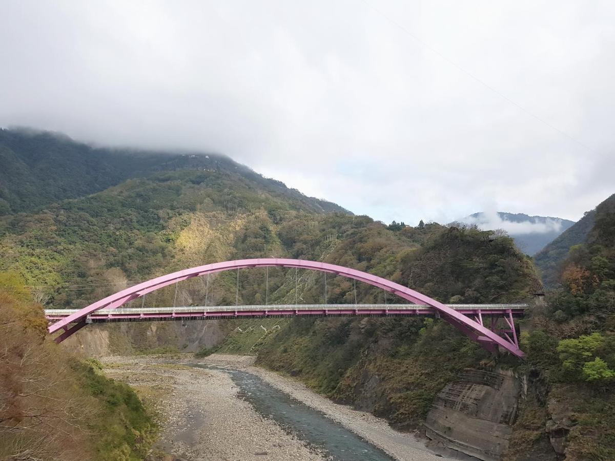 拉拉山周家渡假旅館 Hualing 外观 照片